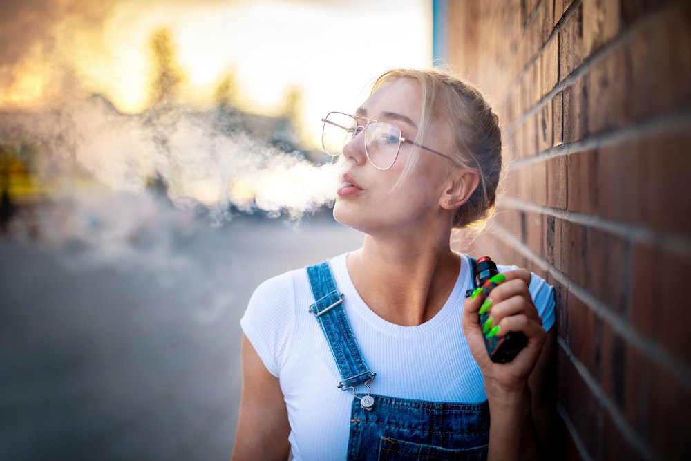 Se Lancer dans le Commerce de la Vape : Comment Ouvrir son Propre Magasin de Cigarettes Électroniques