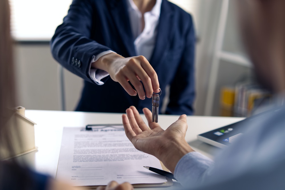Créer une agence immobilière : un défi entrepreneurial au coeur de l'économie locale