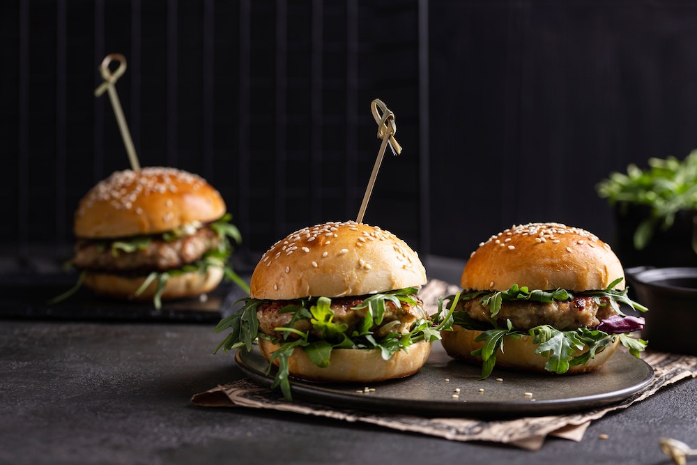 Lancer sa franchise de Burger : un investissement savoureux et rentable