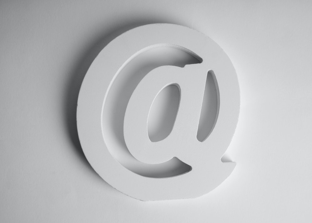 Messages d'absence originaux pour vos congés : comment marquer les esprits avec humour et créativité