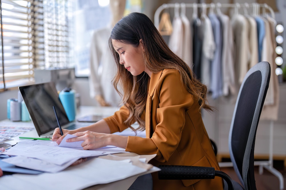 Tenue professionnelle obligatoire : un enjeu majeur pour les entreprises